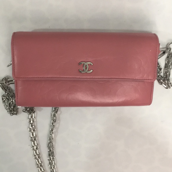 Authentic Chanel pink Camellia Long Wallet WOC - Picture 3 of 17